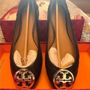 BRAND NEW!  Tory Burch perfect black quilted Nappa leather ballet flat size 6